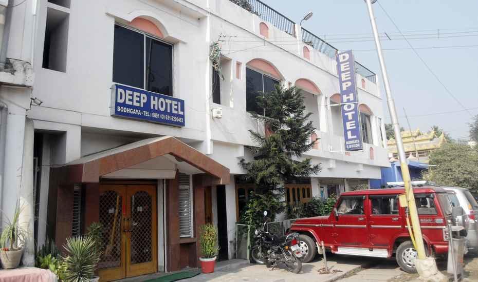 Deep Hotel Bódhgaja Exteriér fotografie